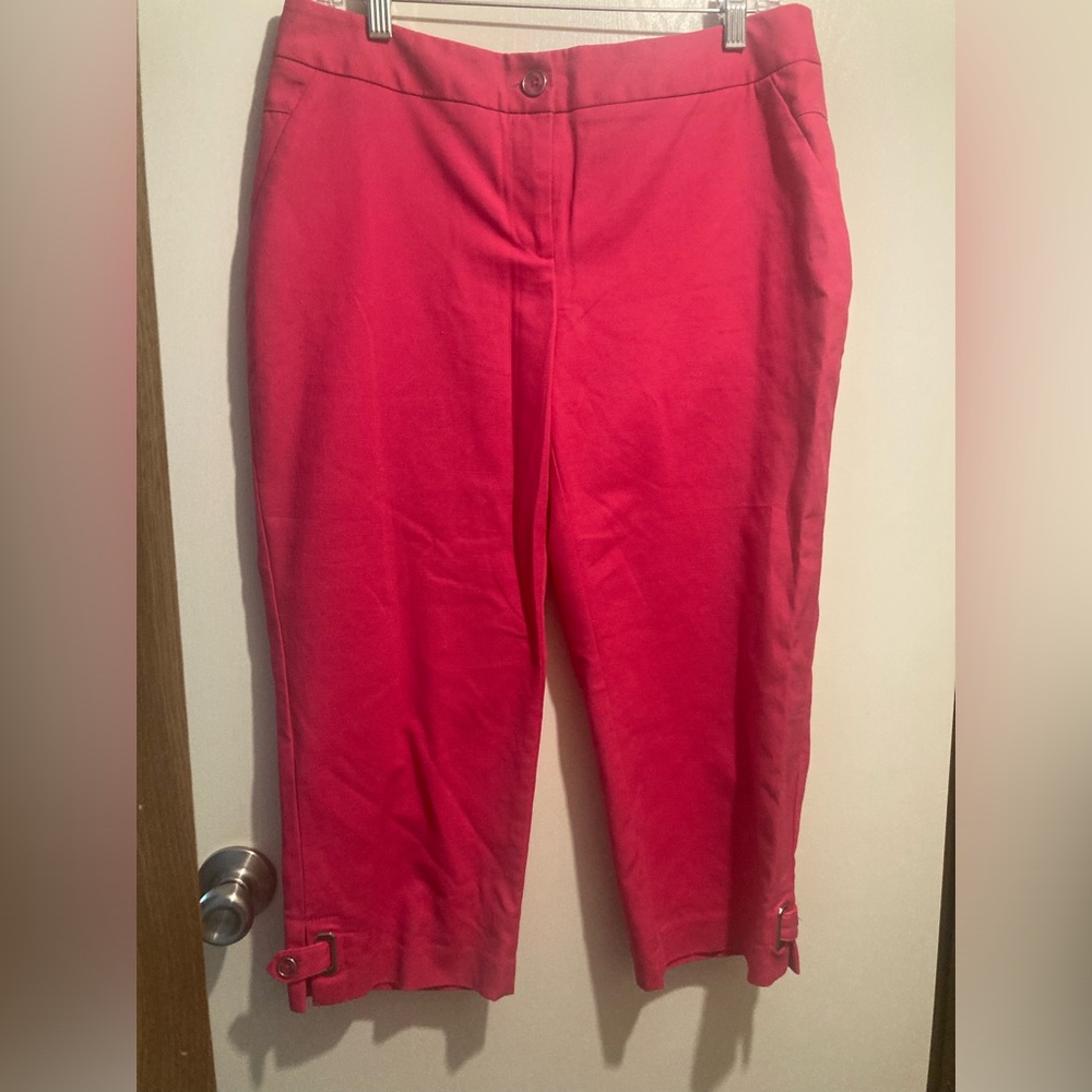 Rafaella capris size 8